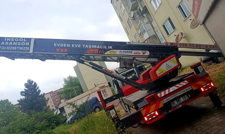 İnegöl kiralık asansör operatörlü dış cephe asansör hizmeti